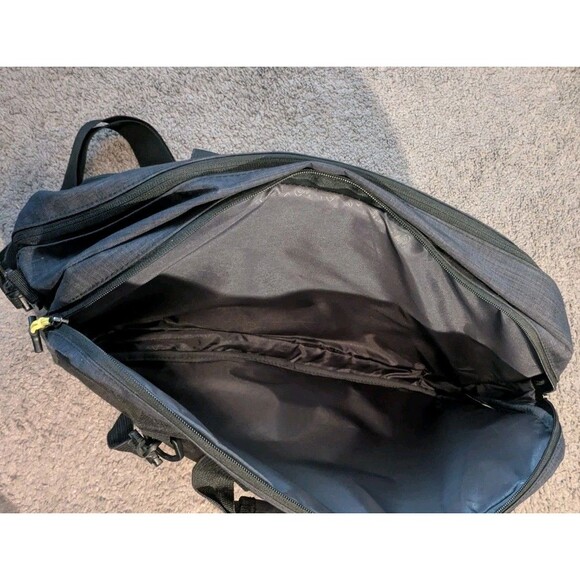 Solo New York Velocity Hybrid Backpack to Briefcase Black / Gray Bag ACV330-4 - Picture 4 of 7